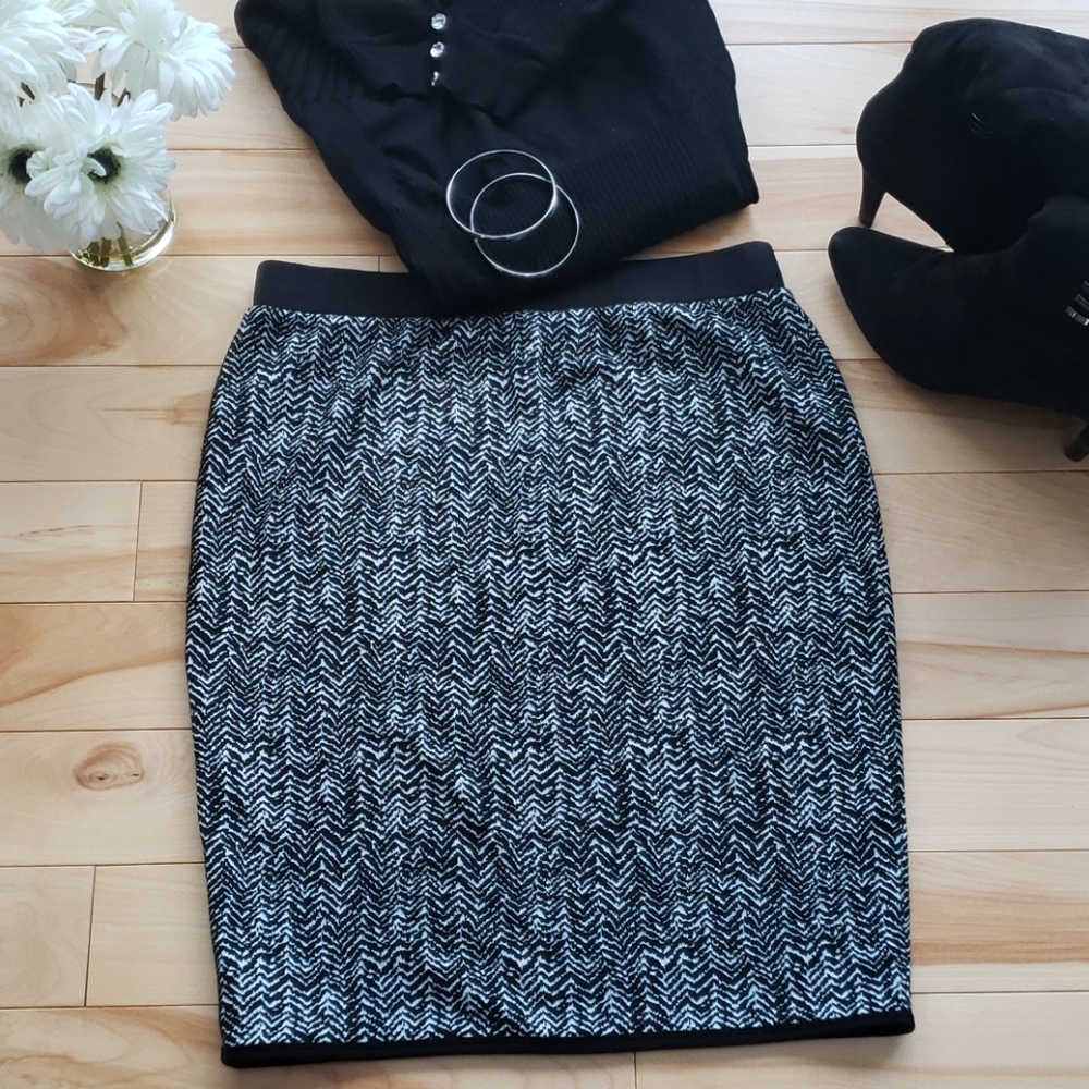 Bylyse - skirt